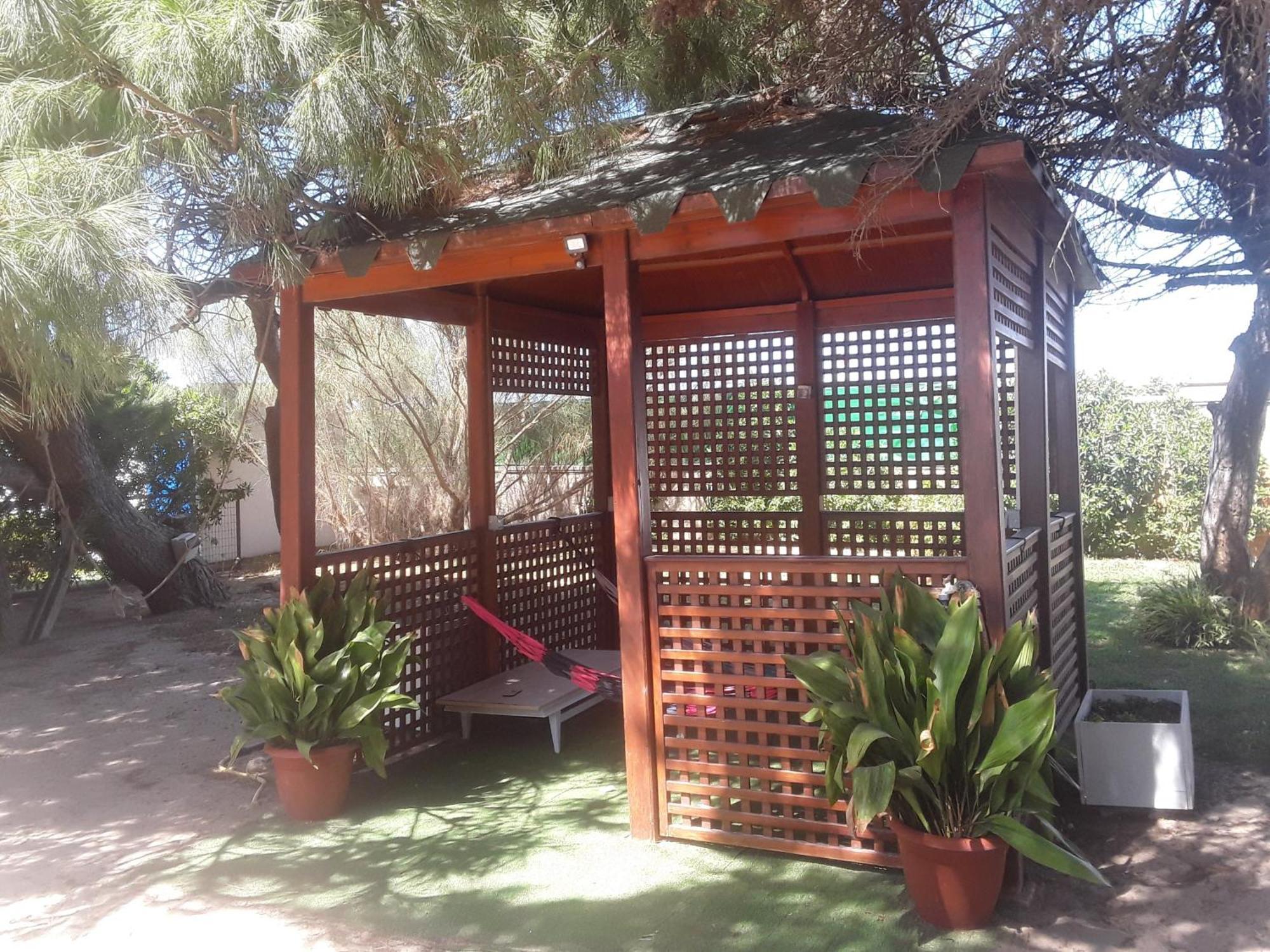 En Finca Las Dunas Dos Chalets Con Jacuzzis En Primera Linea De Playa , Uno De 4 Dormitorios Y Otro De 2 Dormitorios, Llama Al Seiscientos Veintisiete Cuatrocientos Diecisiete Trescientos Noventa Y Ocho 로타 외부 사진