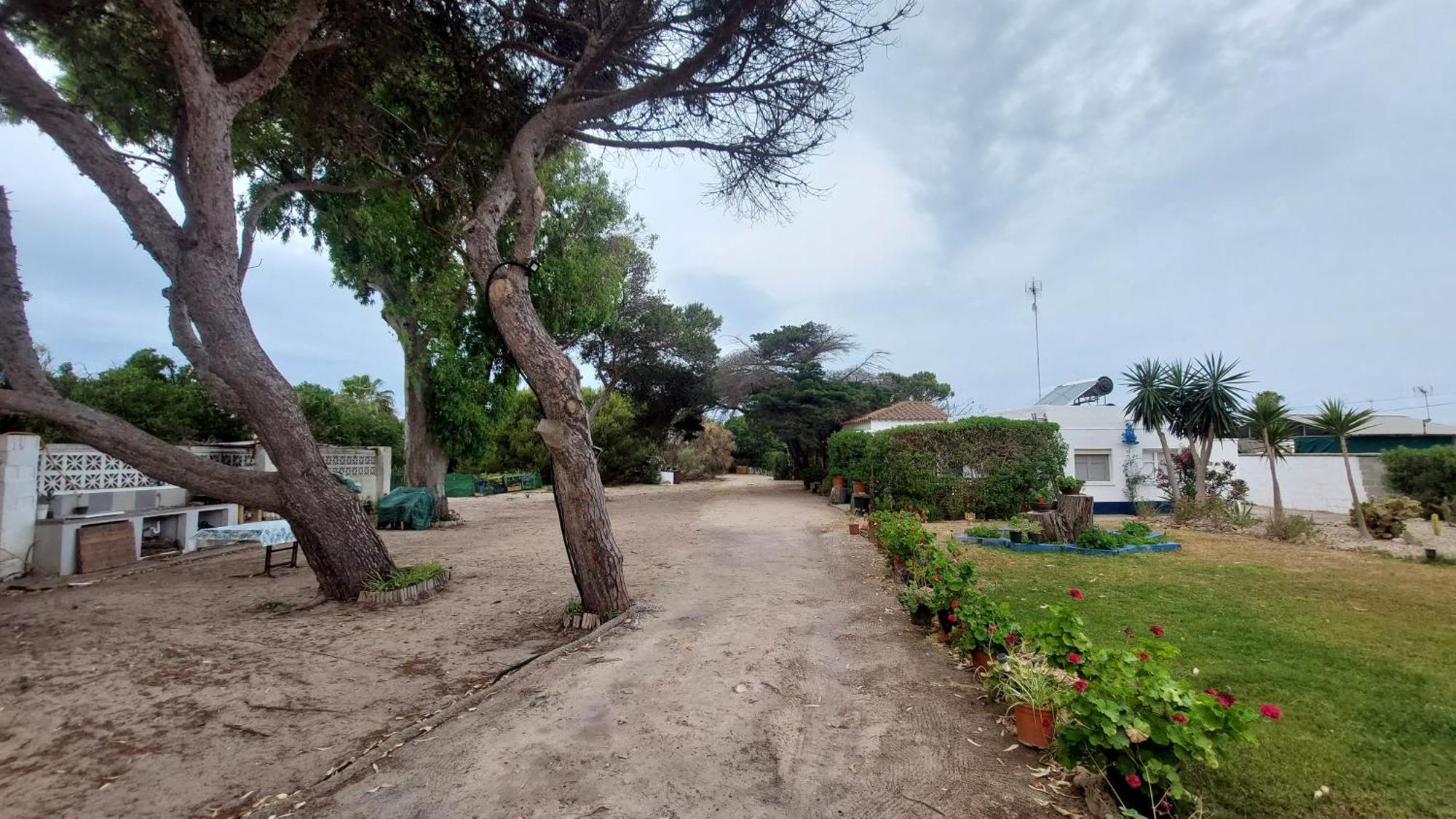 Finca Las Dunas Con Dos Chalets Con Jacuzzis En Primera Linea De Playa Uno De 4 Dormitorios Y Otro De 2 Dormitorios 로타 외부 사진