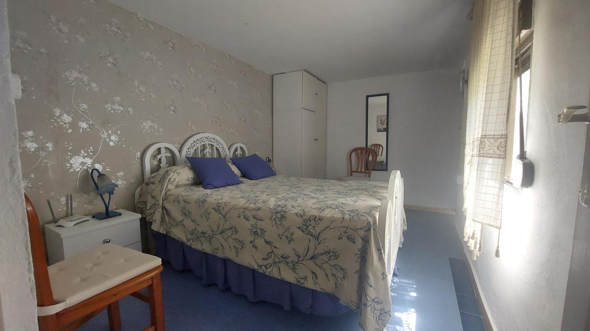 En Finca Las Dunas Dos Chalets Con Jacuzzis En Primera Linea De Playa , Uno De 4 Dormitorios Y Otro De 2 Dormitorios, Llama Al Seiscientos Veintisiete Cuatrocientos Diecisiete Trescientos Noventa Y Ocho 로타 외부 사진